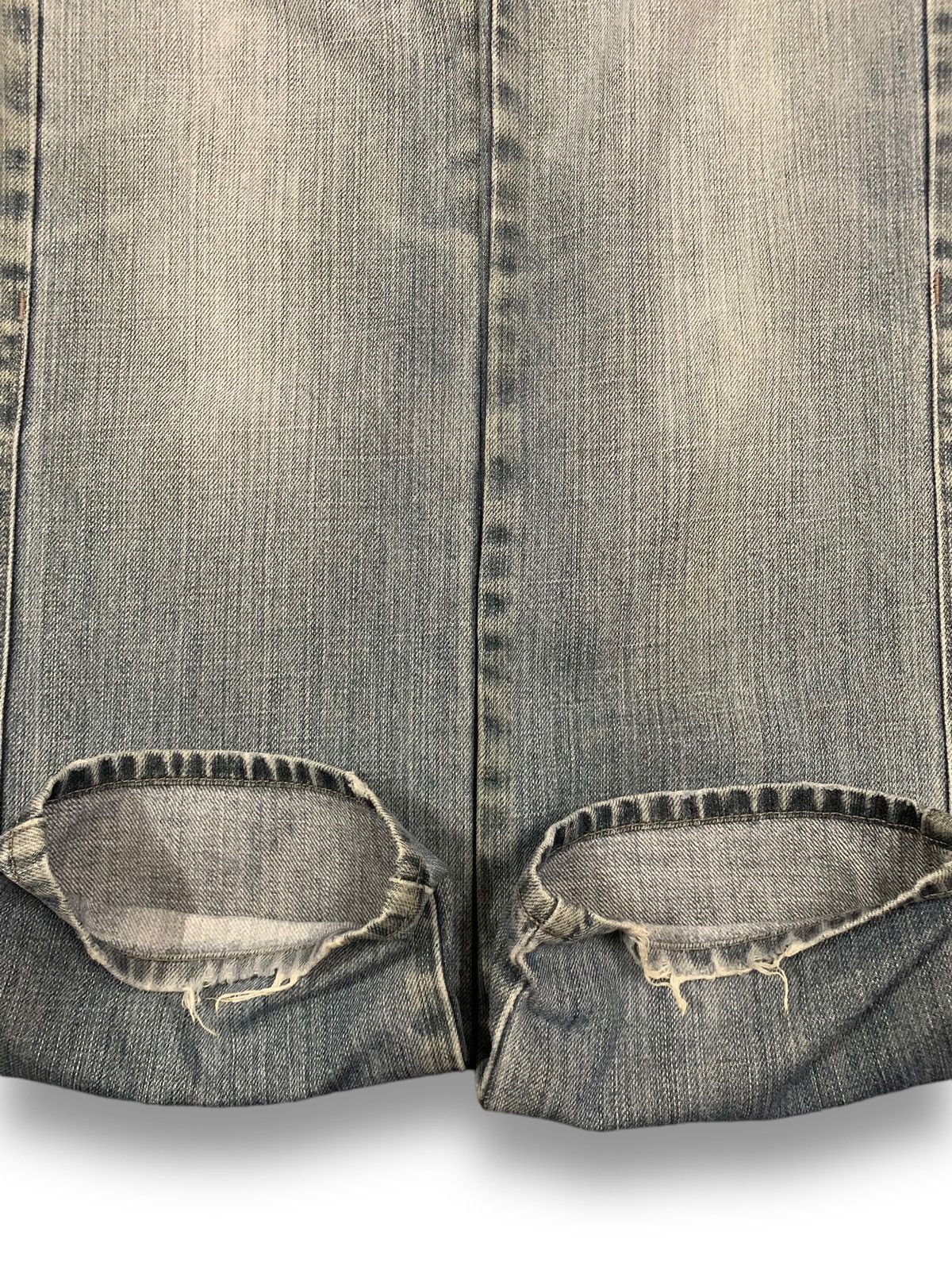 Undercover × Uniqlo Vintage Japanese Back Number Buckle Back Punk Style Jeans Size US 30 / EU 46 - 11 Thumbnail