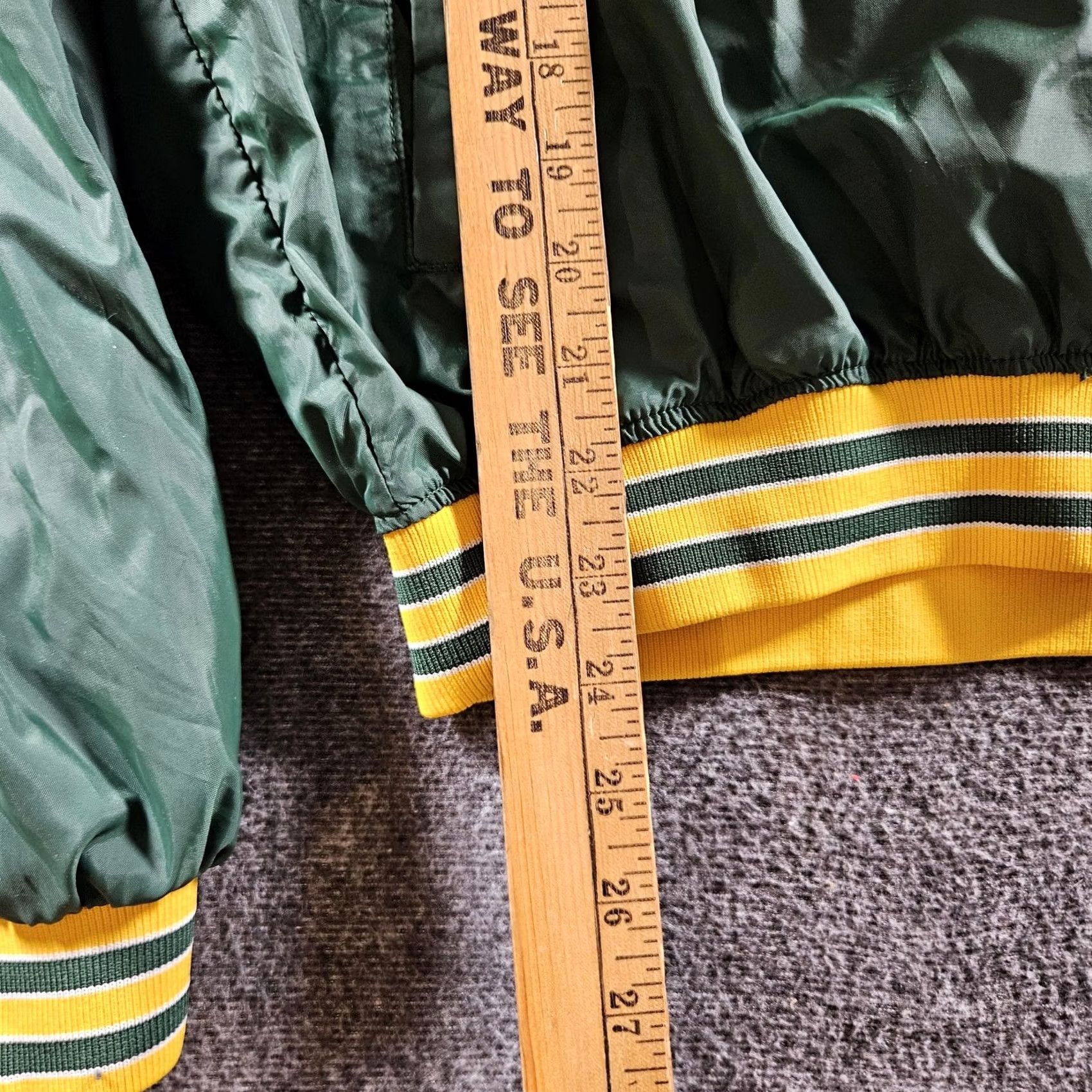Champion Vintage Champion Jacket Men Large Green Nylon Pullover Windbreaker USA 80s Size US L / EU 52-54 / 3 - 6 Thumbnail