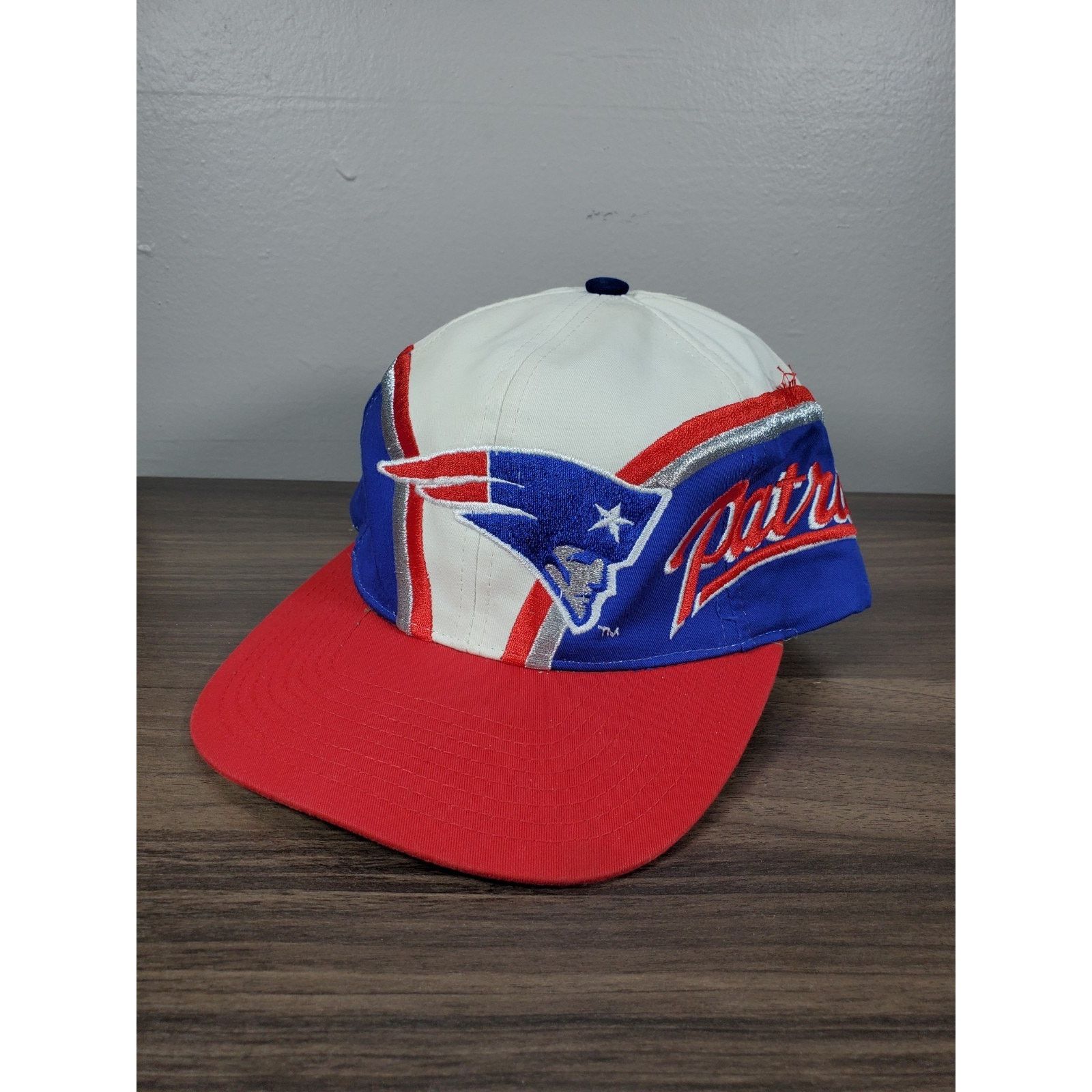 NFL × Vintage 90s Eastport NFL New England Patriots Swirl Hat Snapback Cap Size ONE SIZE - 1 Thumbnail
