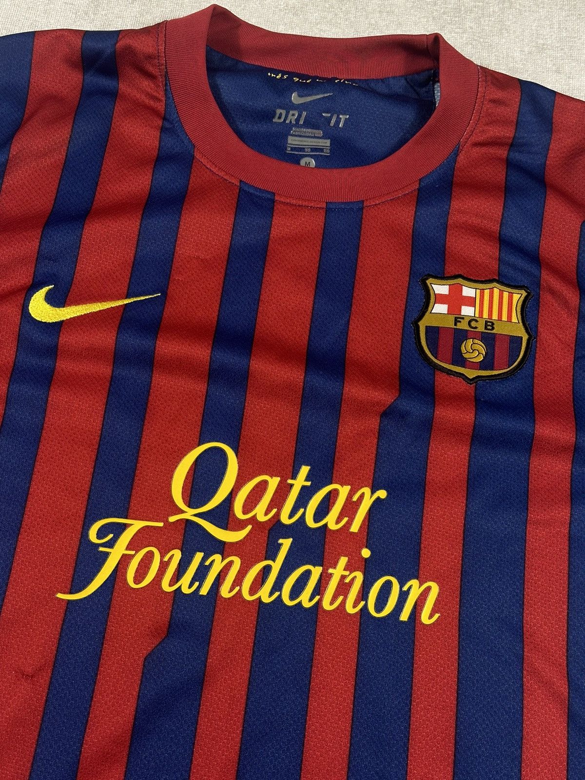 Nike Nike Vintage FC Barcelona Soccer Jersey T-shirt Size US M / EU 48-50 / 2 - 2 Thumbnail