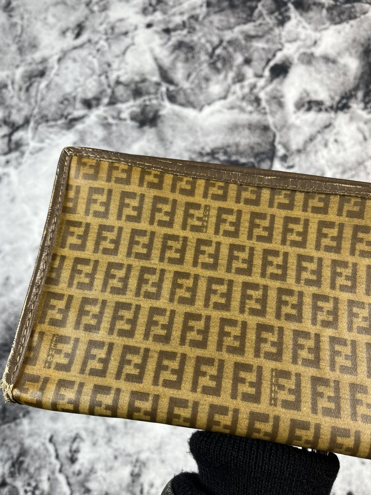 Fendi Vintage Fendi Zucca Monogram Leather Clutch Made In Italy Size ONE SIZE - 2 Thumbnail
