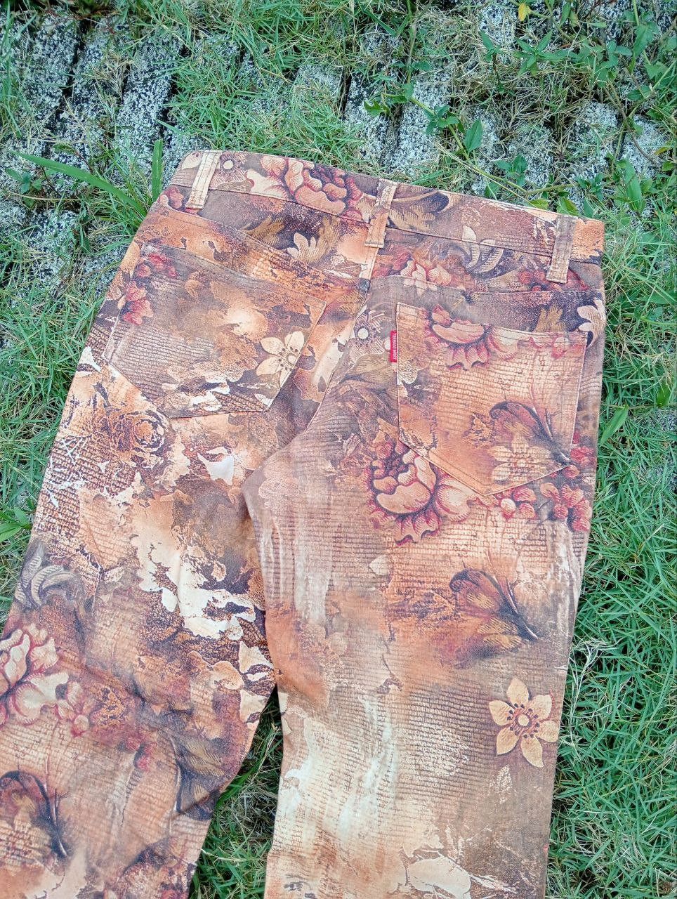 Tornado Mart Vintage Tornado Mart Japan Floral Overprint Pants Size US 29 - 9 Thumbnail