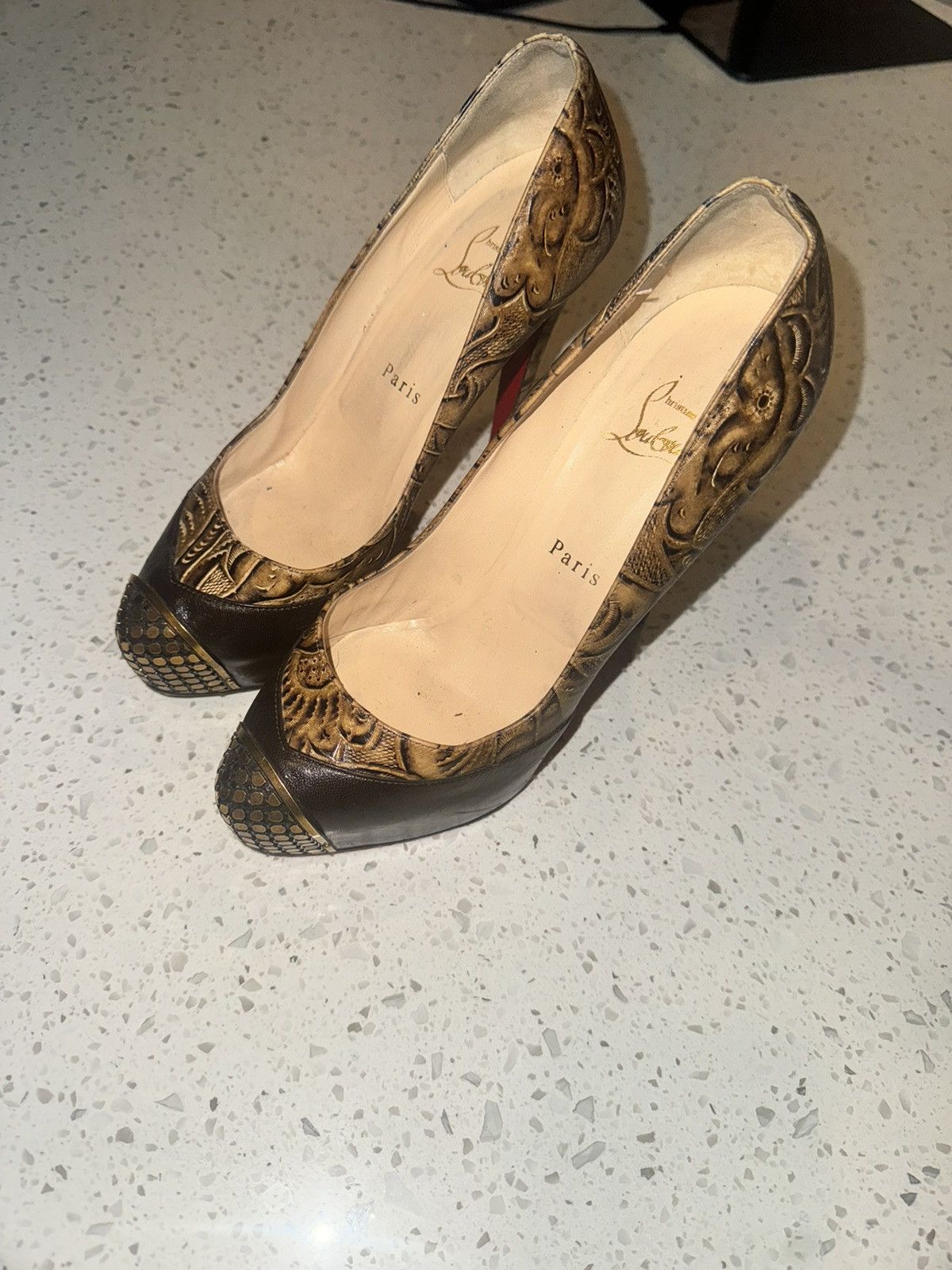 Christian Louboutin Luxurious Gold Embossed Platform Heels w/ Signature Red Sole Size US 7.5 / IT 37.5 - 3 Thumbnail