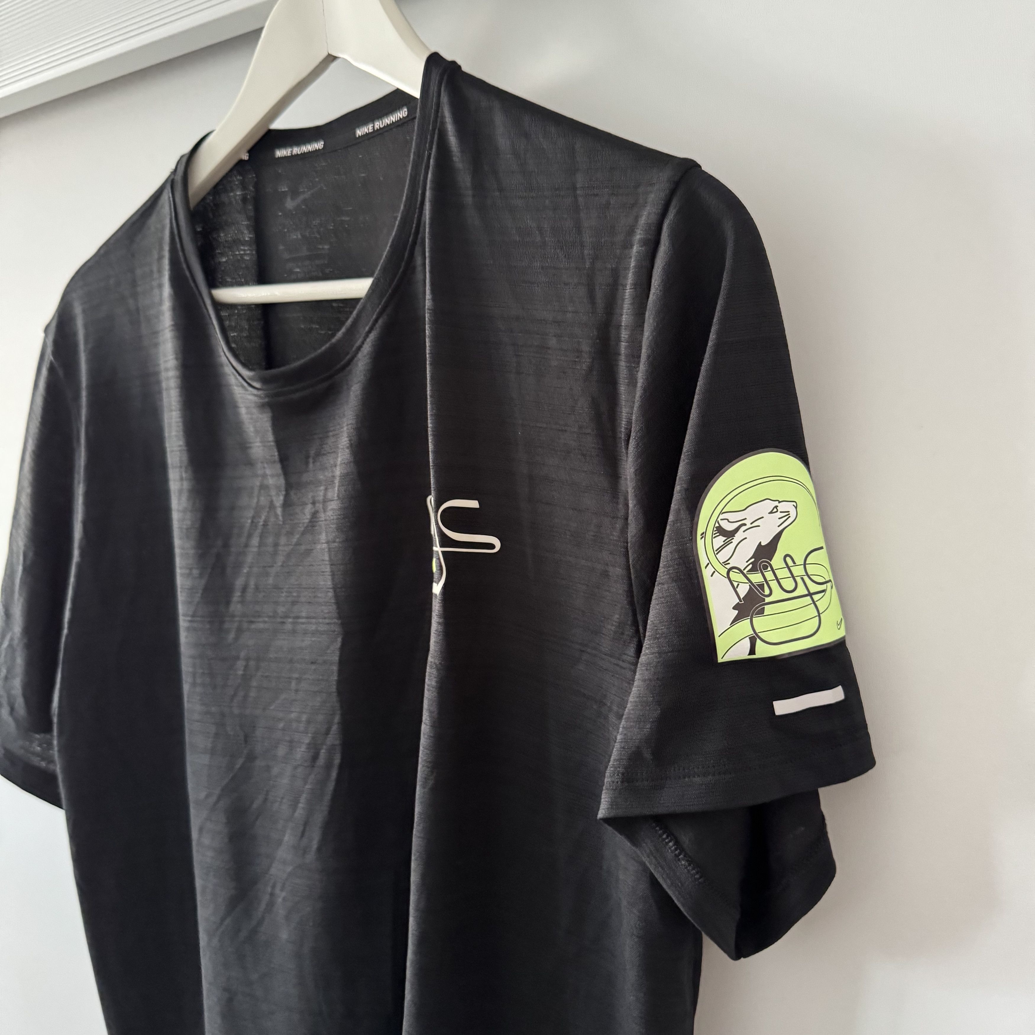 Nike Men's Nike Running Miler NYC 2021 Tee Black Size L Size US L / EU 52-54 / 3 - 3 Thumbnail