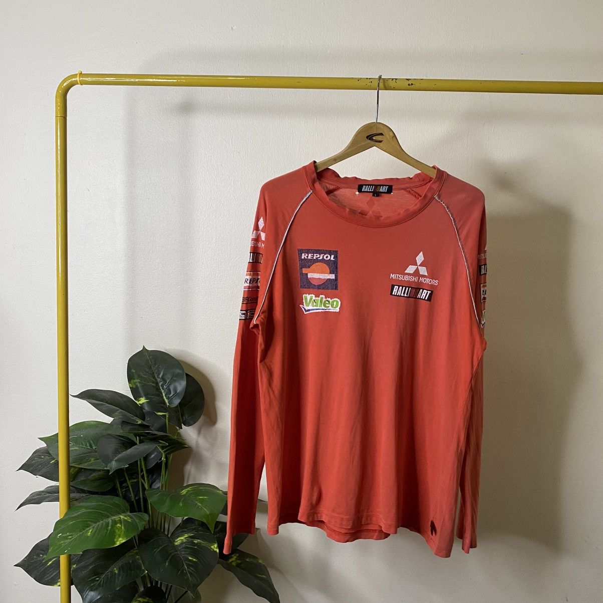 Japanese Brand Vintage Rally Art Mitsubishi Motors Repsol Racing LS Tshirt Size US L / EU 52-54 / 3 - 1 Thumbnail