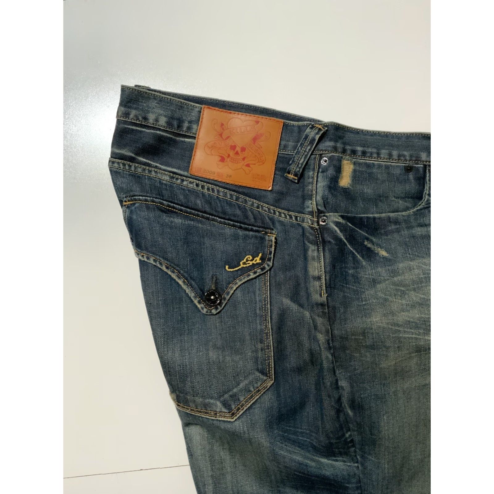Ed Hardy VINTAGE Y2K Ed Hardy Christian Audigier 2009 Button Fly Classic Baggy Denim Jeans Sz. 38 Mens Blue Straight Denim 30in Inseam Size US 38 / EU 54 - 6 Thumbnail