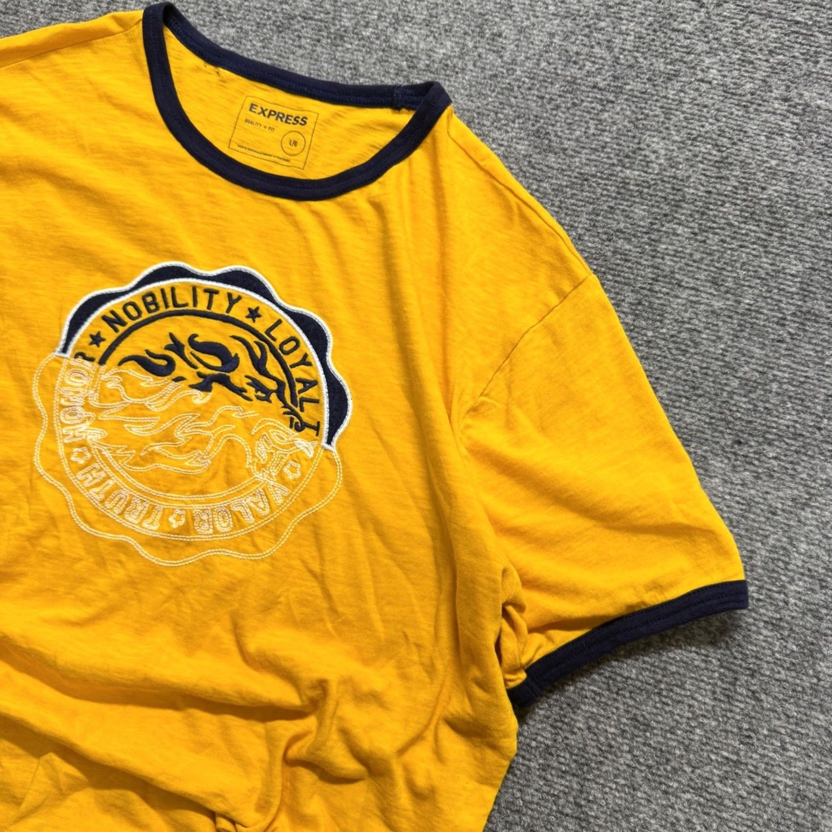 Express Express T-Shirt Men Large 100% Cotton Embroidered Skater Y2K Yellow Size US L / EU 52-54 / 3 - 2 Thumbnail