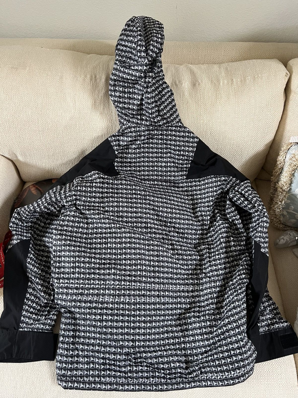 Supreme × The North Face Supreme the north face studded mountain light jacket Size US XL / EU 56 / 4 - 5 Thumbnail