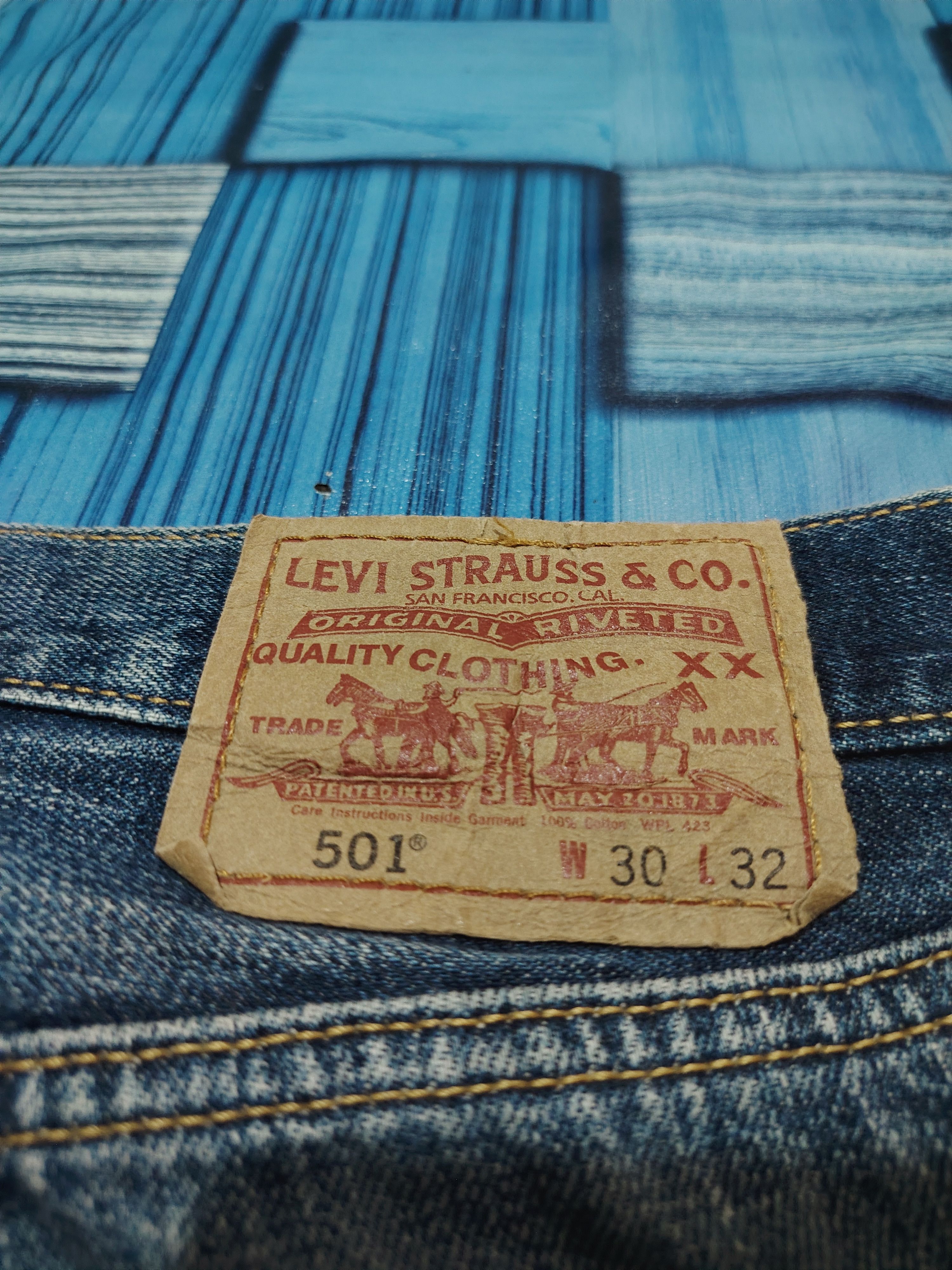 Levi's ⚡️Ripped⚡️Vintage Levi’s 501 Blue Washed Distressed Jeans Size US 32 / EU 48 - 19 Thumbnail