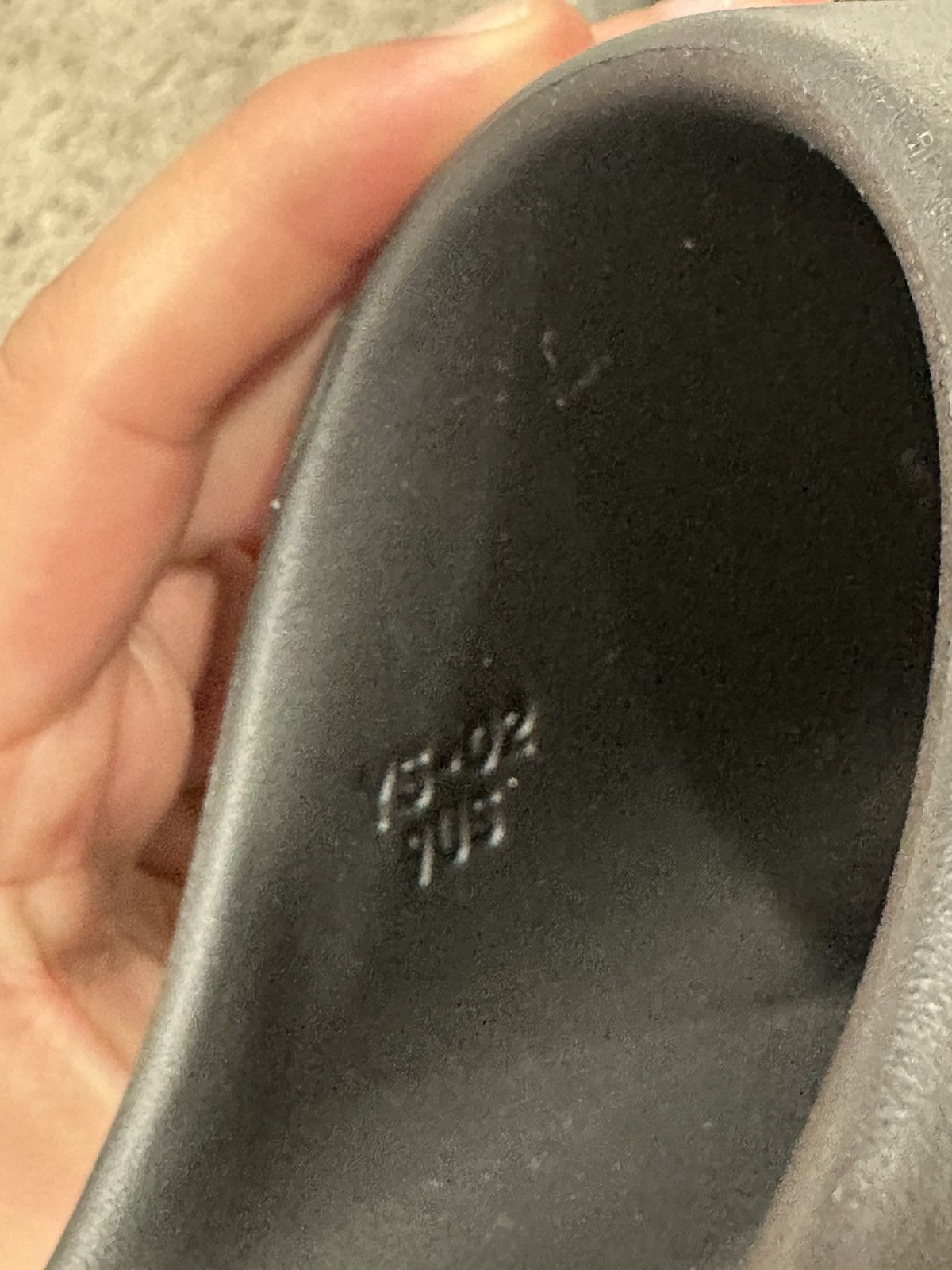 Yeezy YS-02 slides Size US 9 / EU 42 - 5 Thumbnail