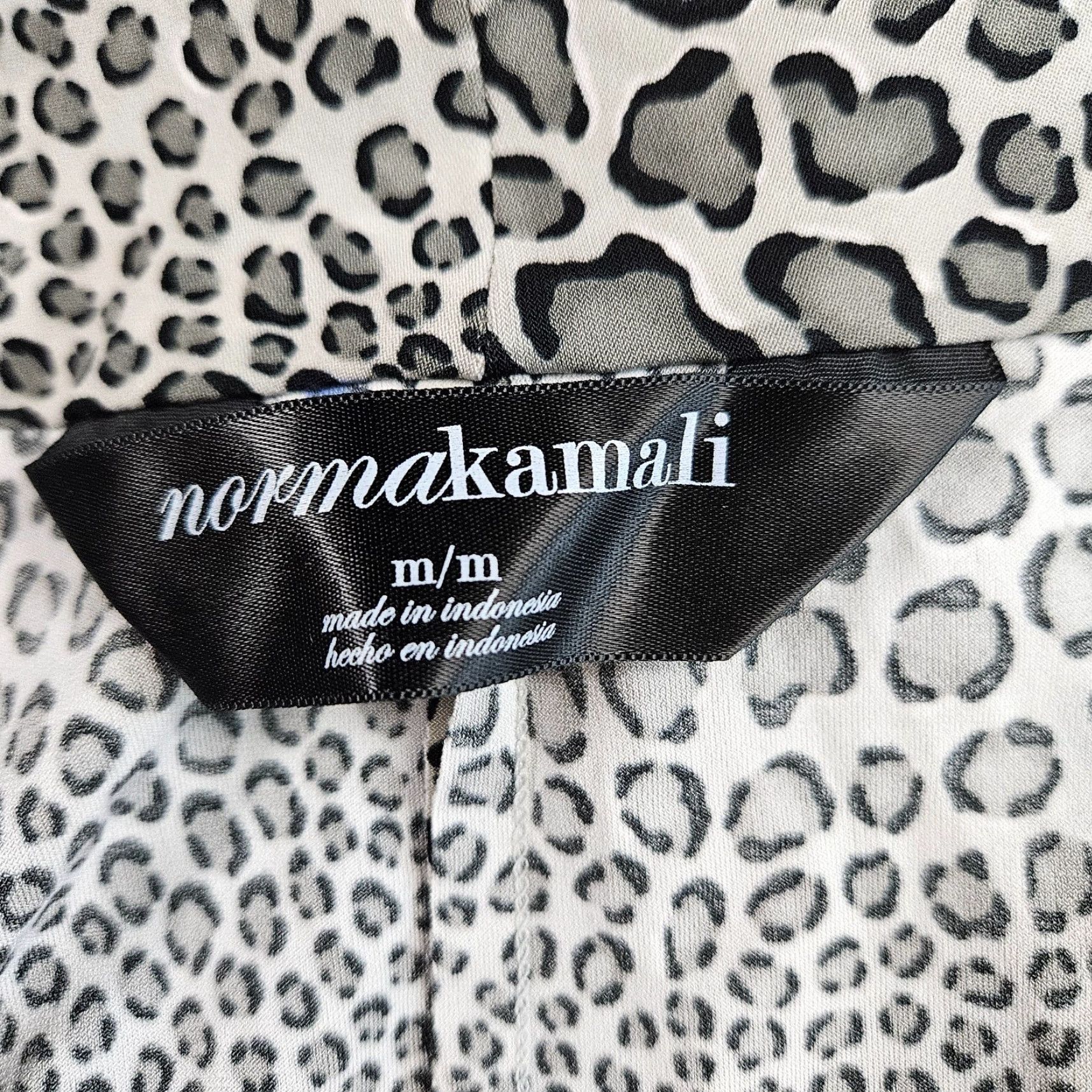 Norma Kamali Norma Kamali Womens Faux Wrap Dress Sz M Gray Animal Print Long Sleeve V-Neck Pullover Knit Dress Size M / US 6-8 / IT 42-44 - 6 Thumbnail