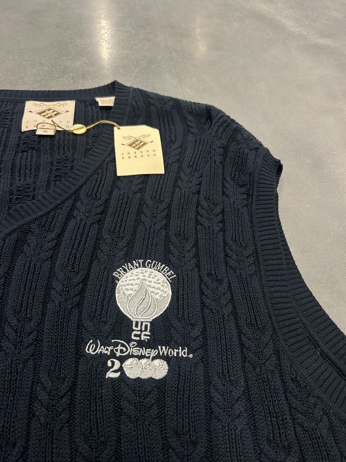 Disney × Vintage Vintage 2000 Disney sweater Size US M / EU 48-50 / 2 - 2 Thumbnail