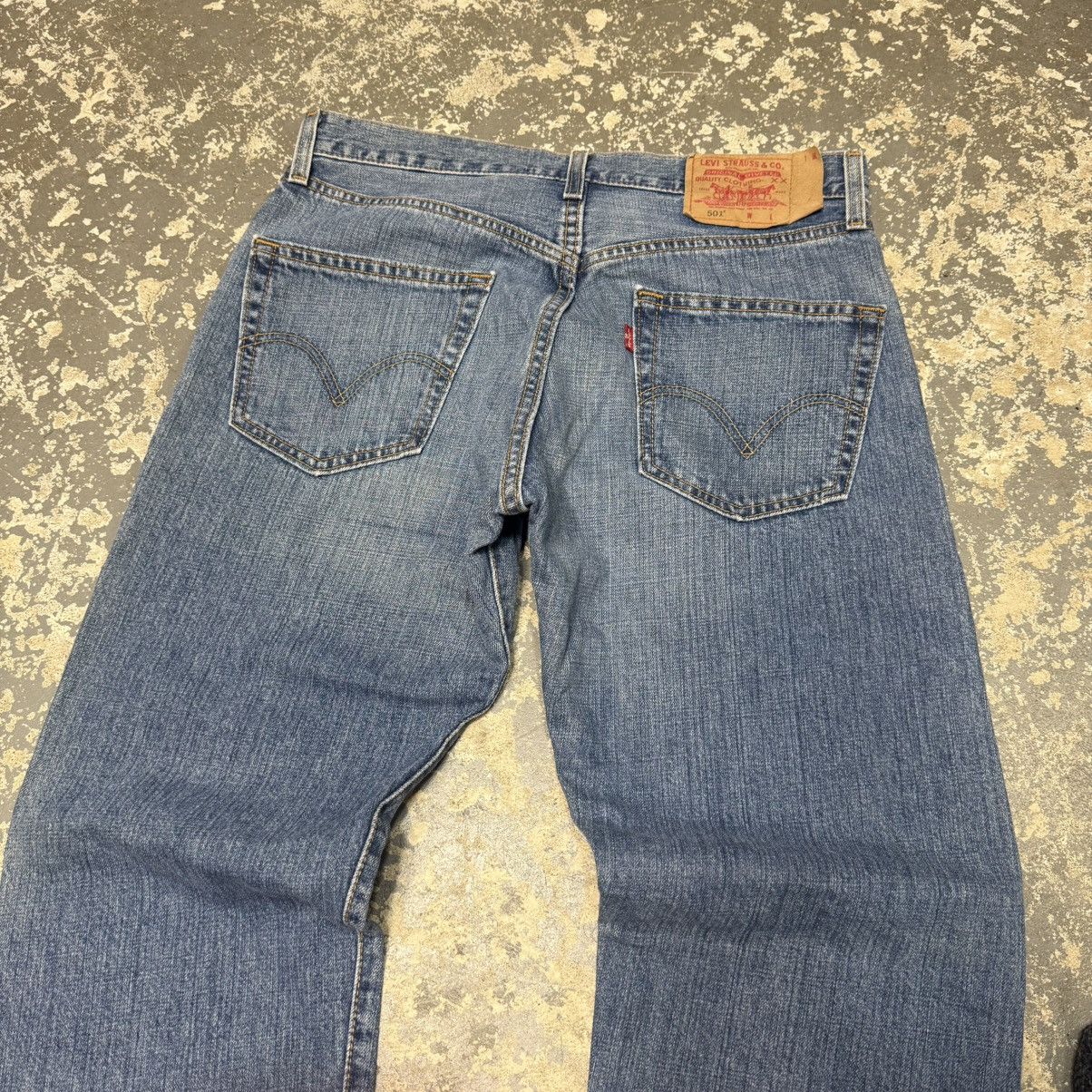 Levi's Vintage Levi’s 501 Button Fly Light Blue Denim Jeans Size US 33 - 6 Thumbnail