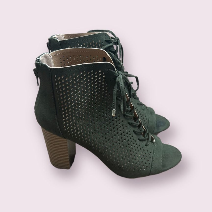 Nordstrom Report | Lettuce Booties| Size 8.5 Size US 8.5 / IT 38.5 - 2 Thumbnail