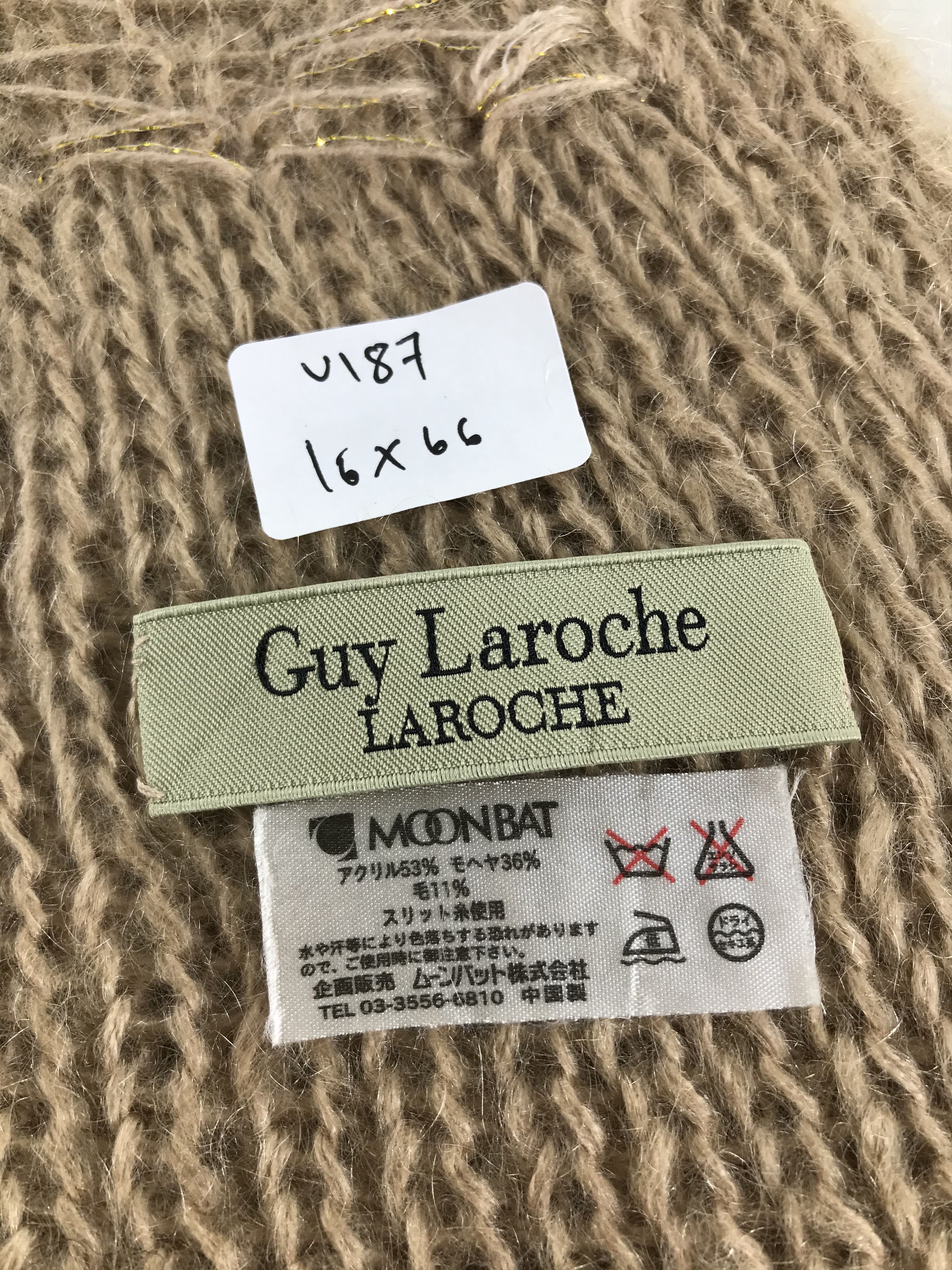 Guy Laroche Guy Laroche Mohair Scarf Muffler V187 Size ONE SIZE - 4 Thumbnail