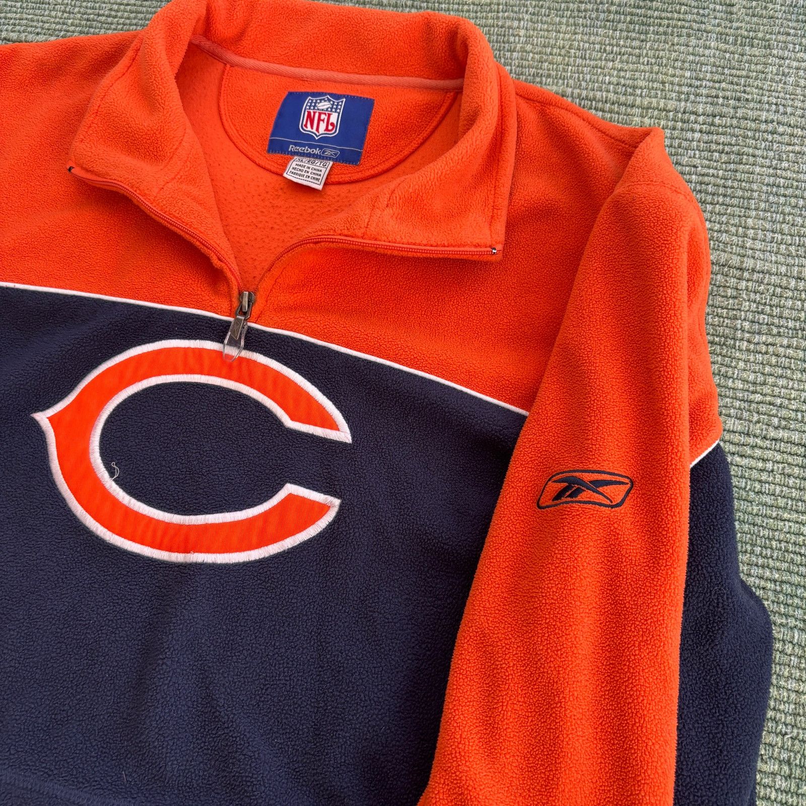 NFL × Vintage Vintage Chicago Bears two tone quarter zip fleece sweatshirt Size US XL / EU 56 / 4 - 6 Thumbnail
