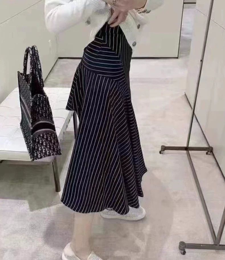 Thom Browne Thom Browne Nonconformist pleated skirts Size 28" / US 6 / IT 42 - 2 Thumbnail