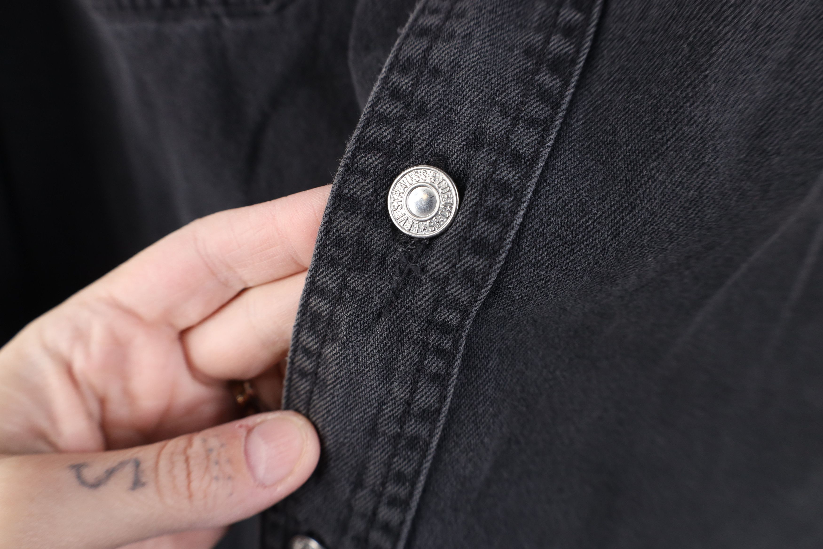 Levi's Vintage Y2K 2003 Levis Denim Jean Collared Buton Shirt Black Size US M / EU 48-50 / 2 - 4 Thumbnail