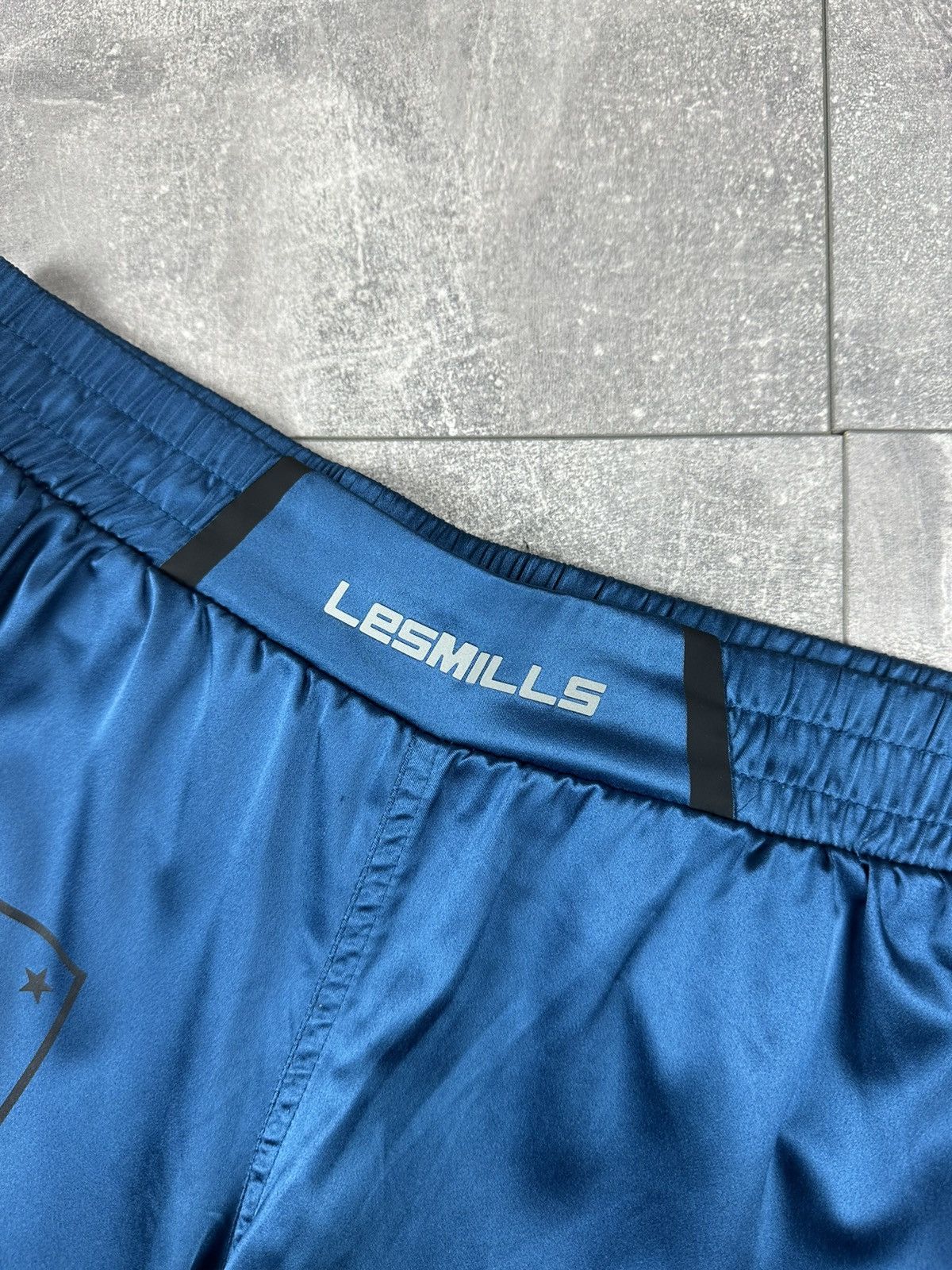 Reebok Reebok Les Mills Boxing Blue Mens Sportswear Short Size US 32 / EU 48 - 10 Thumbnail