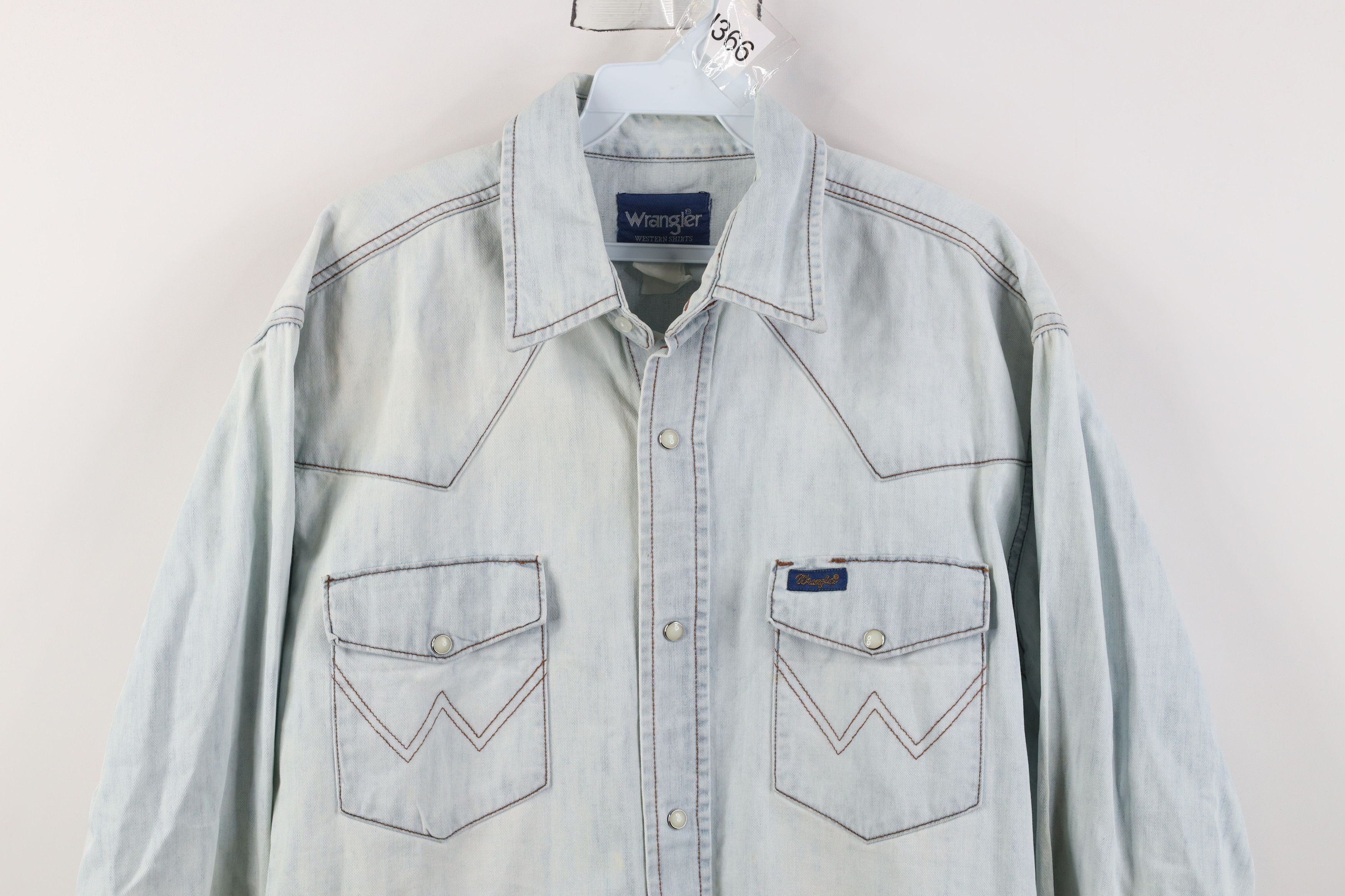 Wrangler Vintage 90s Wrangler Acid Wash Denim Snap Button Shirt Size US XL / EU 56 / 4 - 2 Thumbnail