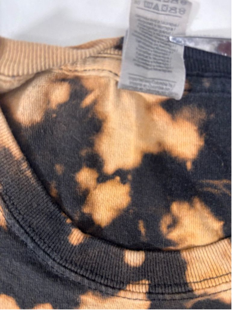 Gildan Men's Gildan T-shirt Size M Black and Orange Tie Dye Size US M / EU 48-50 / 2 - 9 Thumbnail