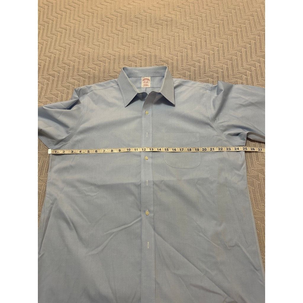 Brooks Brothers Brooks Brothers blue traditional fit button down size 16.5 Size US L / EU 52-54 / 3 - 5 Thumbnail