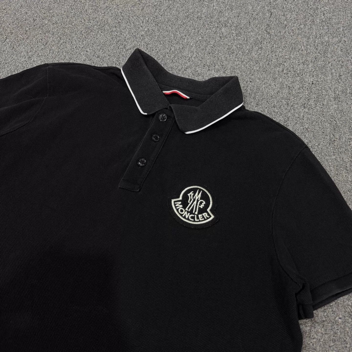 Moncler Moncler Black Chest Logo Short Sleeve Polo L 95 New Size L / US 10 / IT 46 - 3 Thumbnail
