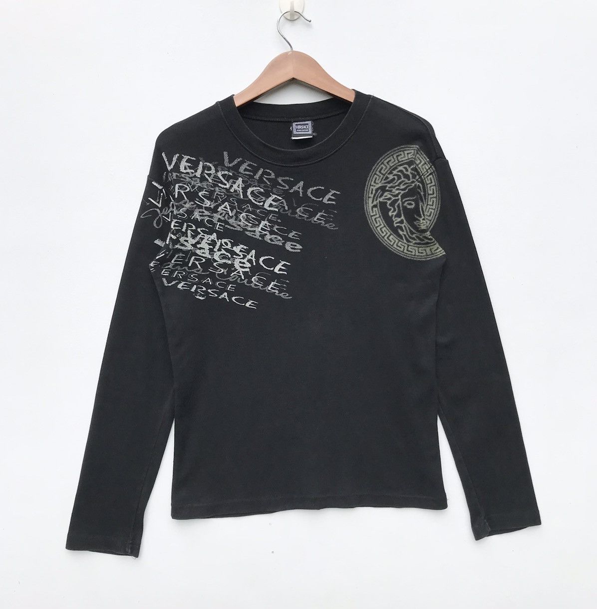image of Distressed90S Vintage Versace Jeans Couture Shirt Sleeve in Black, Men's (Size Small)