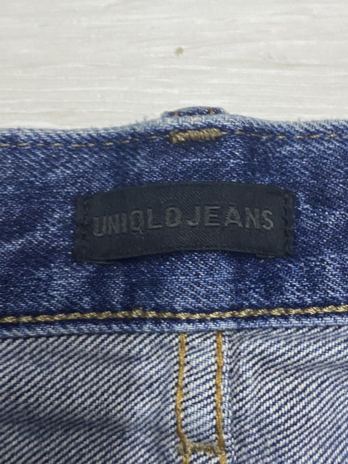 Uniqlo Vintage Uniqlo Faded Wash Distressed Loose Jeans Size US 35 - 11 Thumbnail