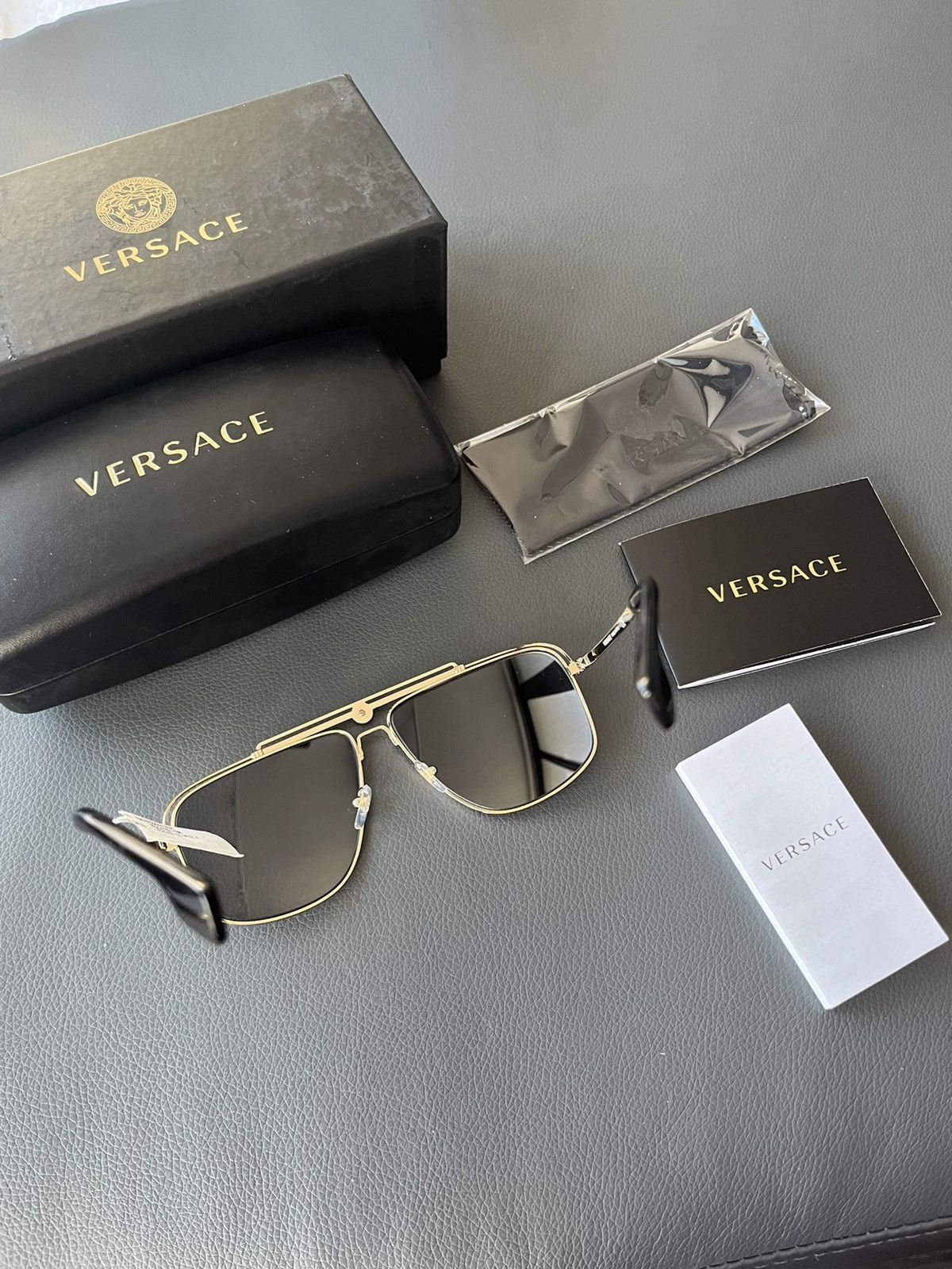 Versace Super Runway Rare Brand New Reflective Logo Sunglasses Size ONE SIZE - 8 Thumbnail