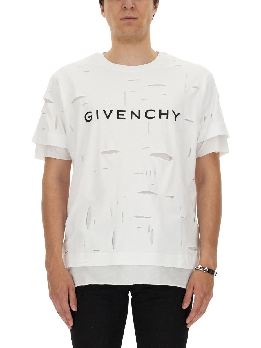 o1srvl11e1224 T- Shirt in White
