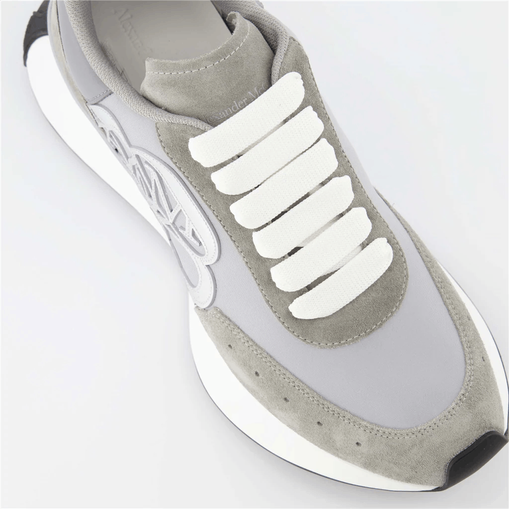 Alexander McQueen o1w1db10725 Sprint Runner in Grey/Silver Size US 8 / EU 41 - 3 Thumbnail