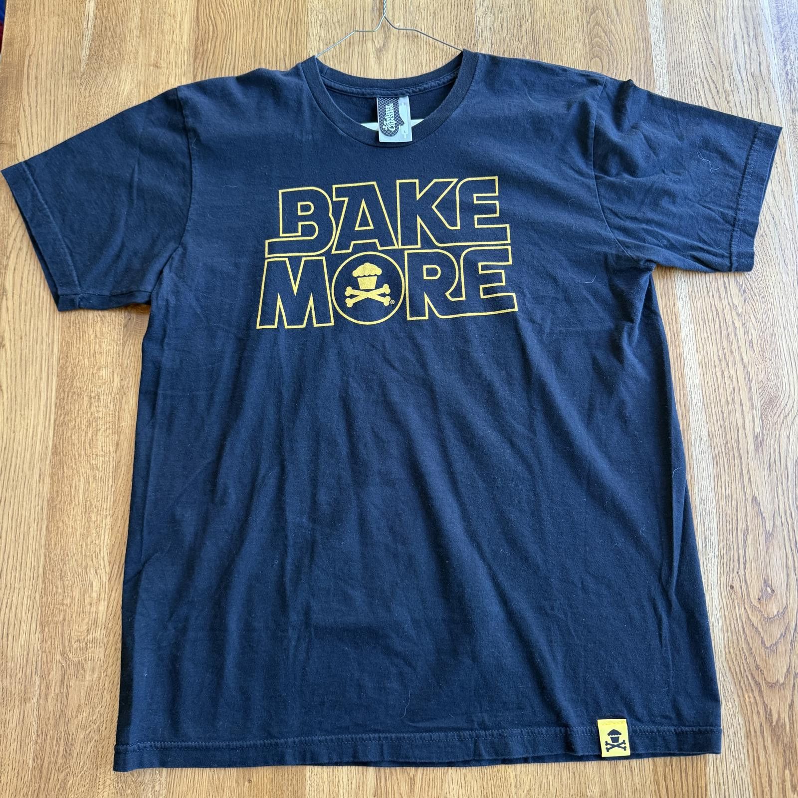 Johnny Cupcakes Johnny Cupcakes Bake More Star Wars Size Large Vintage Vault Size US L / EU 52-54 / 3 - 1 Thumbnail