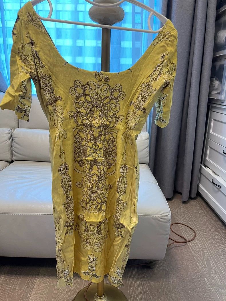 Versace Versace Short-sleeved dress Size S / US 4 / IT 40 - 2 Thumbnail
