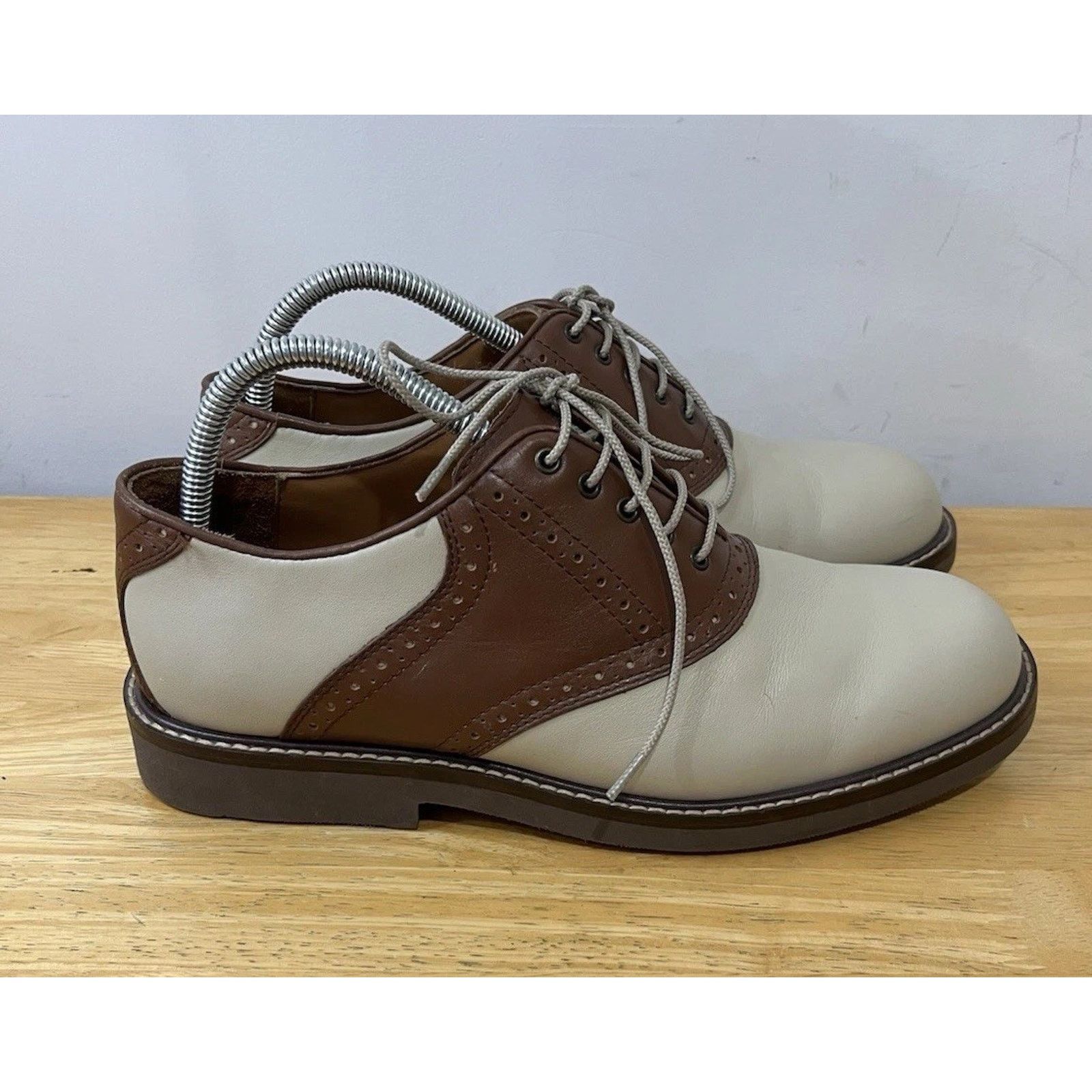 Jos. A. Bank Men's Jos.A.Bank Vintage Brown & Beige Lace Up Saddle Size 9 Size US 9 / EU 42 - 1 Thumbnail