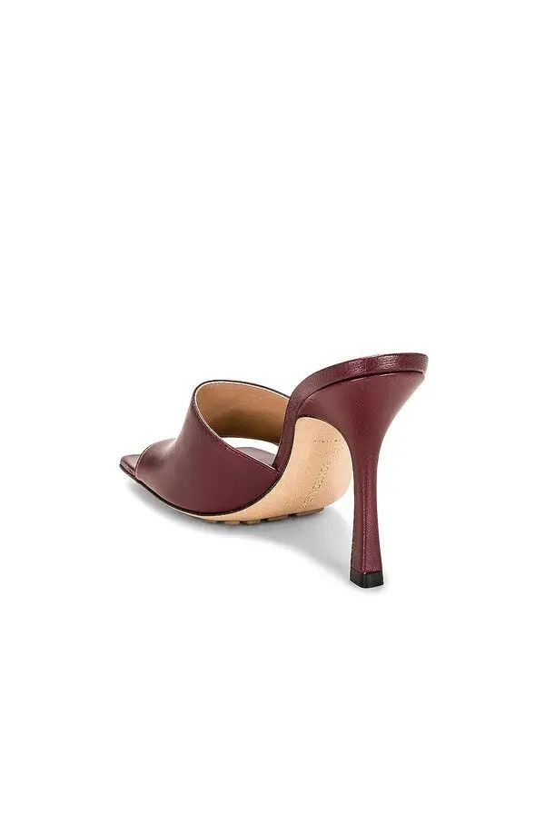 Bottega Veneta o1bcso1str0924 Stretch Mule in Burgundy Size US 8 / IT 38 - 3 Thumbnail