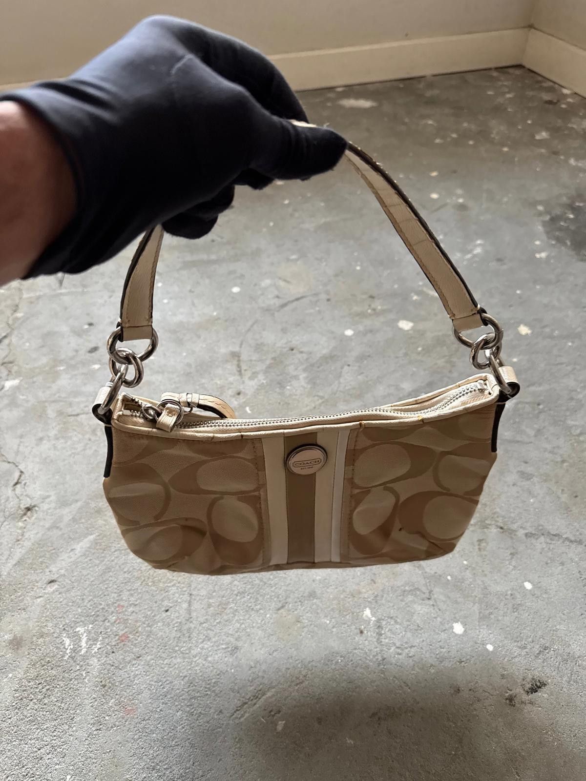 Coach Coach Signature Stripe Shoulder Bag Beige/Cream Size ONE SIZE - 4 Thumbnail