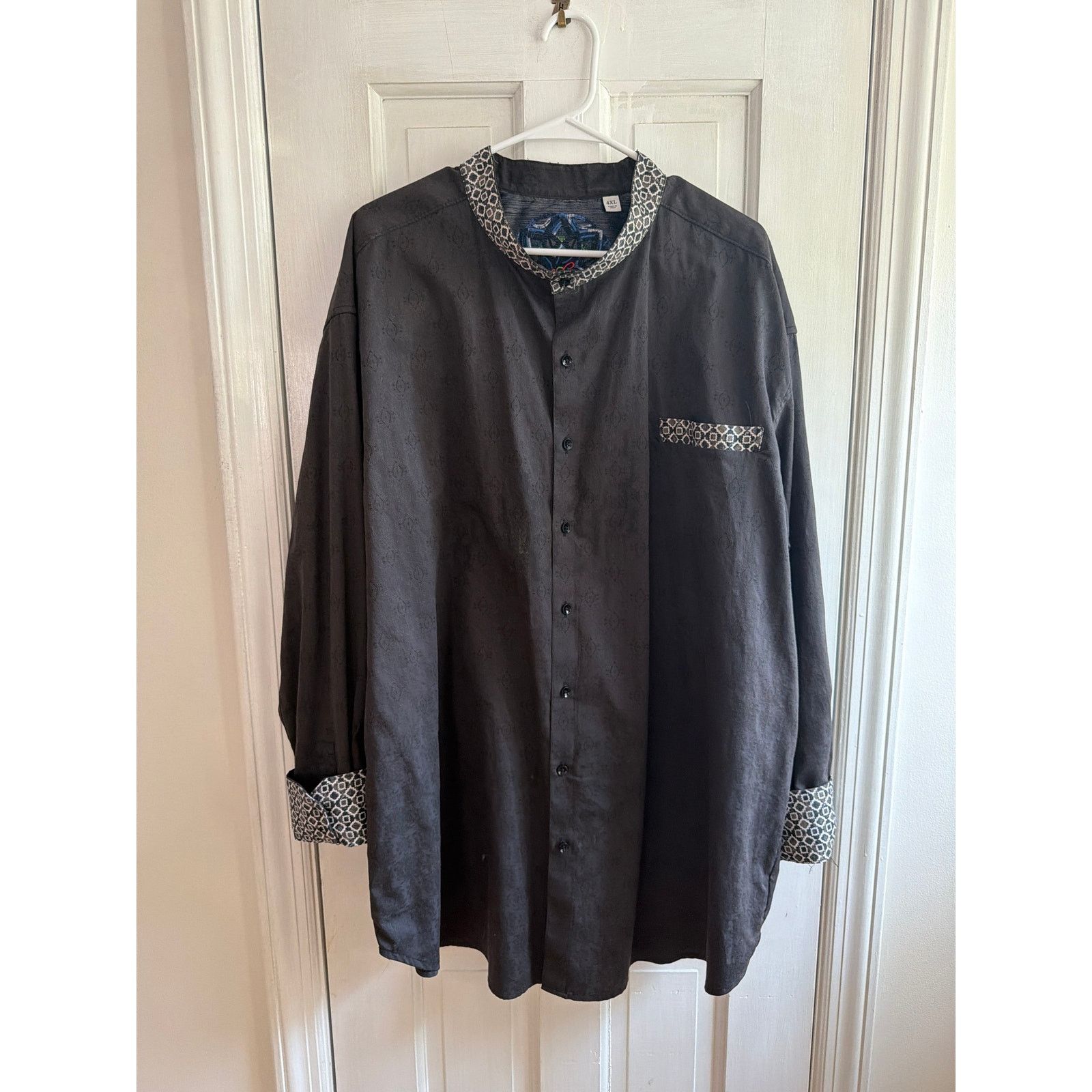 Robert Graham Robert-Graham 4XL Black Shirt with Muted Pattern Flip-Cuff Size US XXL / EU 58 / 5 - 1 Thumbnail