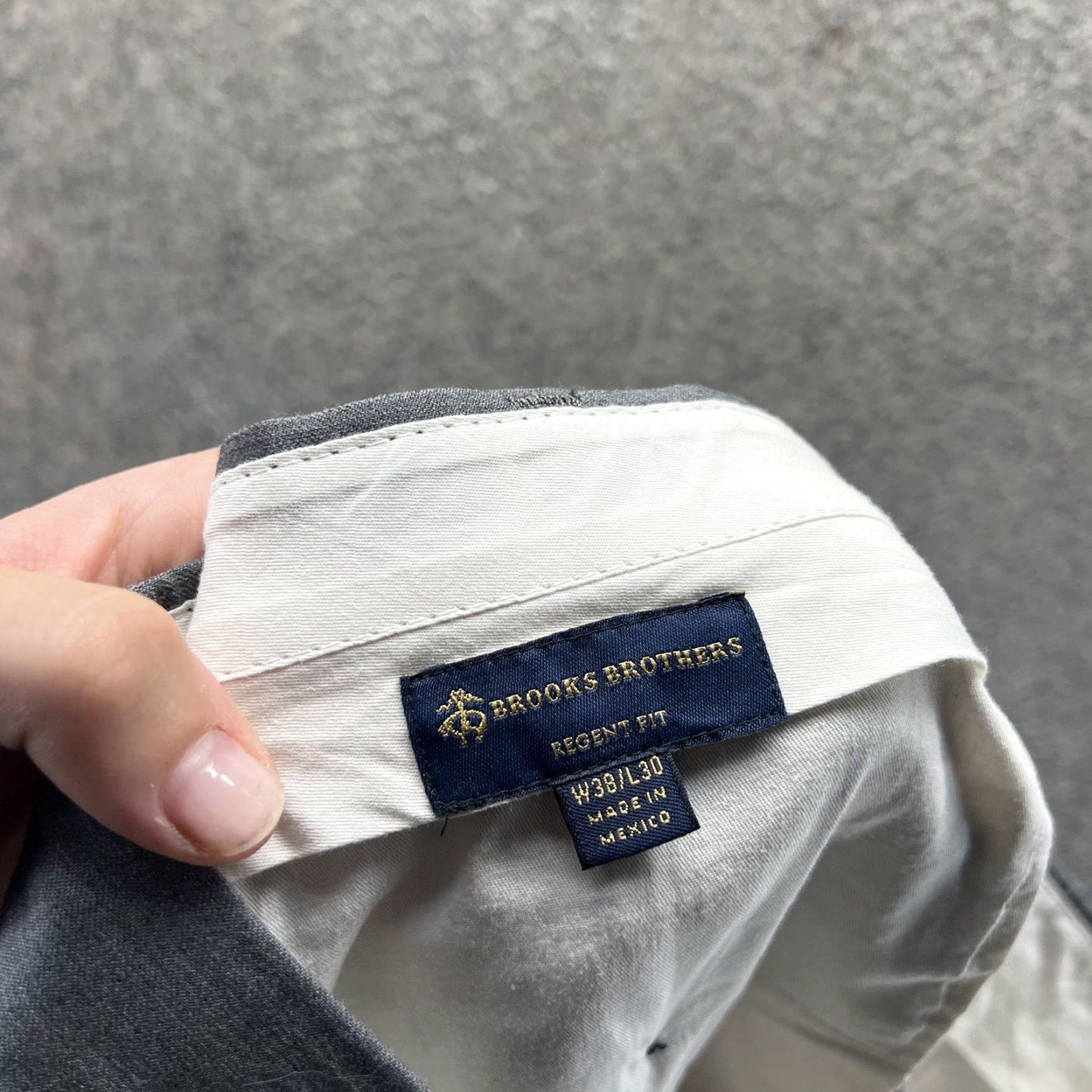 Brooks Brothers Brooks Brothers Pants Mens 38x30 Gray Regent Fit Dress Slacks Wool Blend Dress Pants Flat Front Mens Size US 38 / EU 54 - 3 Thumbnail