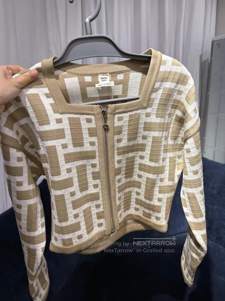 Hermes Hermes Marseille Zipper Khaki Jacket - Silk Size XS / US 0-2 / IT 36-38 - 1 Thumbnail