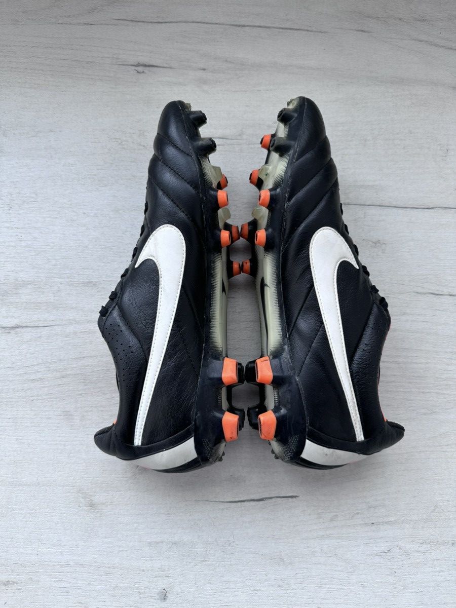Nike × Vintage Nike Tiempo Legend Leather Rare Soccer Football Cleats Boots Size US 11 / EU 44 - 12 Thumbnail