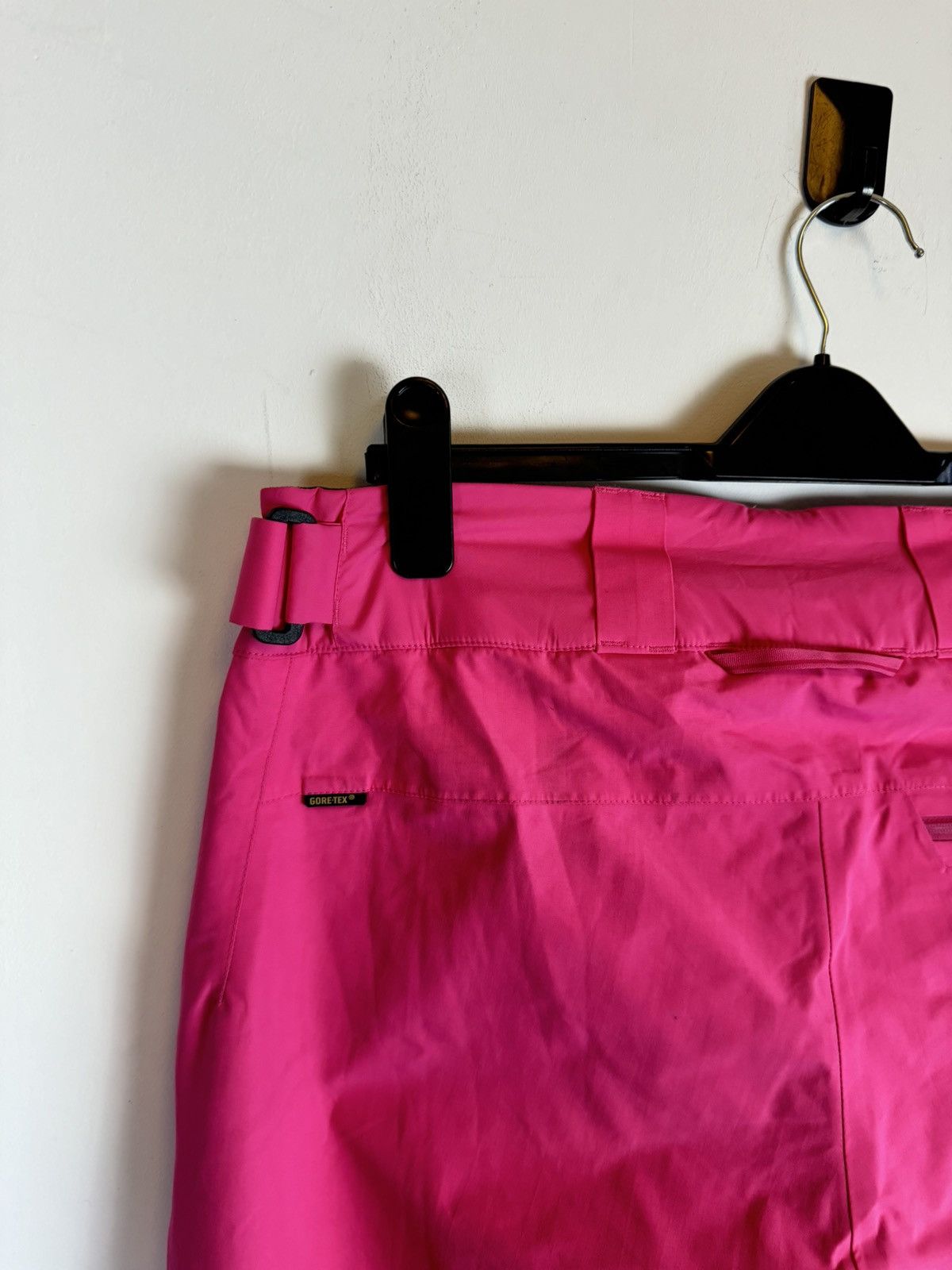 Haglofs Woman’s Haglofs Gore-Tex Ski Pants Size 32" / US 10 / IT 46 - 5 Thumbnail