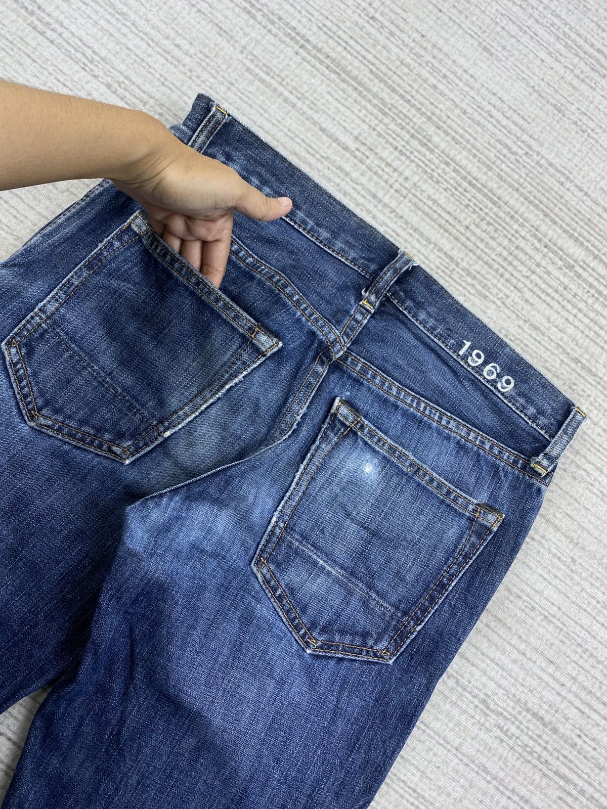 Gap × Japanese Brand × Vintage Vintage Gap 1969 Slim Fit Straight Denim Pants Size US 30 / EU 46 - 11 Thumbnail