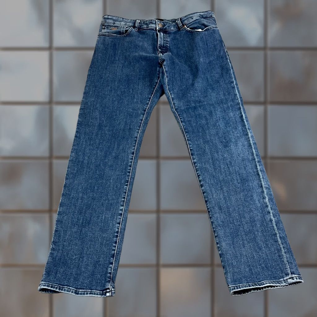 Hugo Boss HUGO BOSS Jeans Tapered 34 Regular 32 Regular Blue Denim Stretch 5-Pocket Mens Maine Size US 34 / EU 50 - 1 Thumbnail