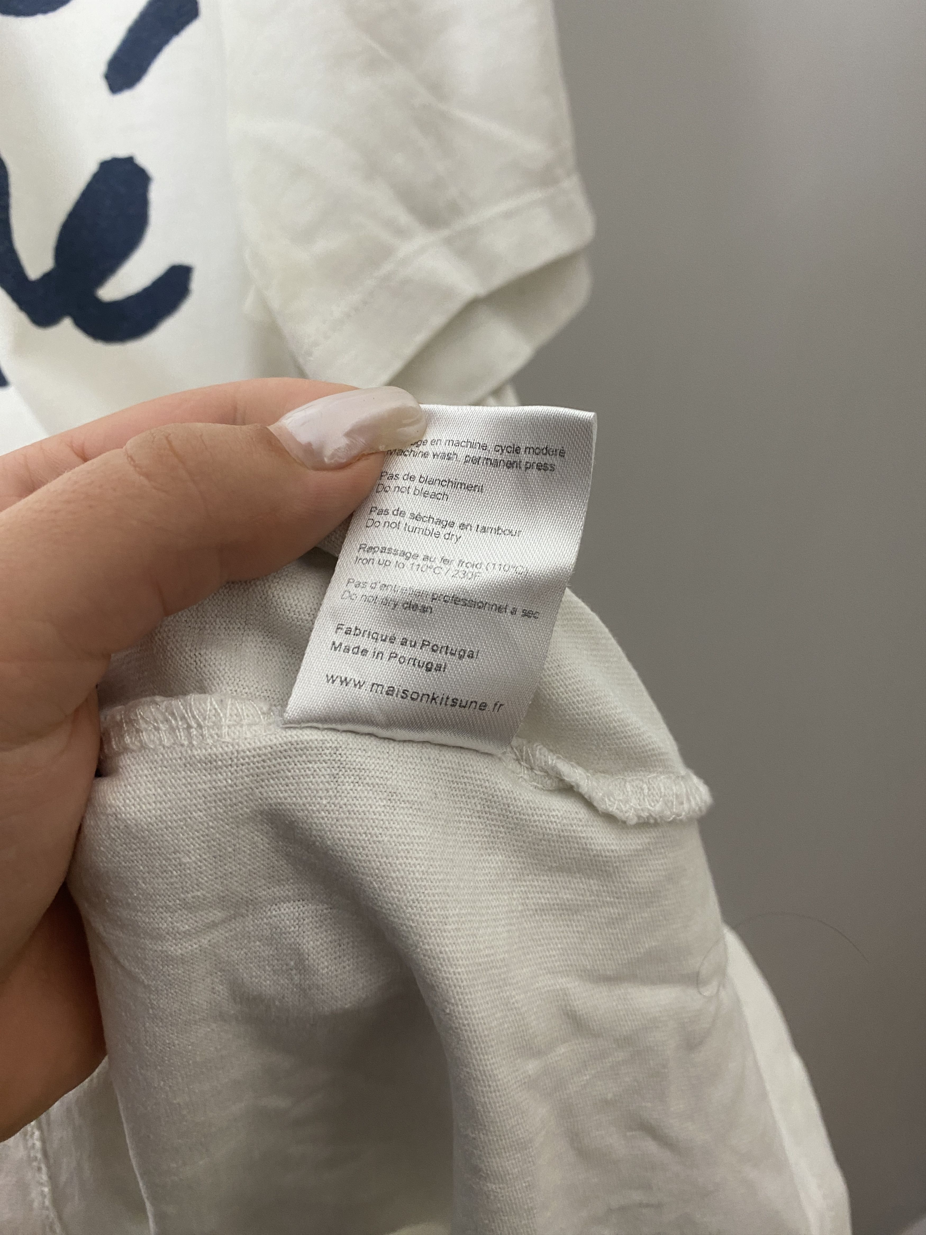 Maison Kitsune Maison Kitsune big logo printed t-shirt tee Size US L / EU 52-54 / 3 - 5 Thumbnail
