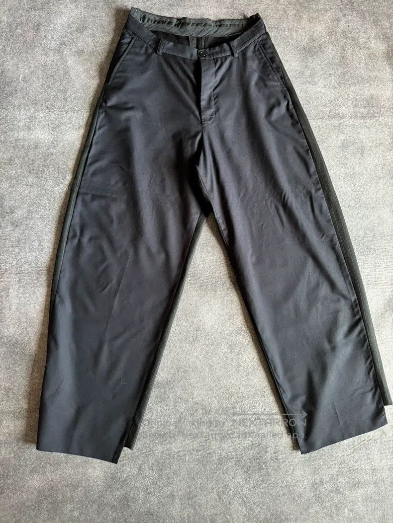 Balenciaga Balenciaga size S Trousers with Panels Size US 27 - 1 Thumbnail