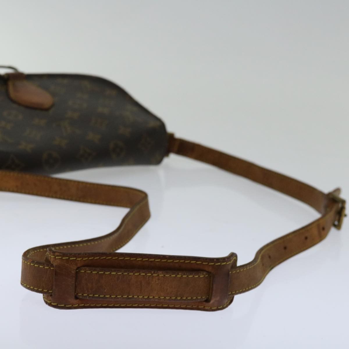 Louis Vuitton LOUIS VUITTON Monogram Saint Cloud GM Shoulder Bag M51242 Size ONE SIZE - 6 Thumbnail