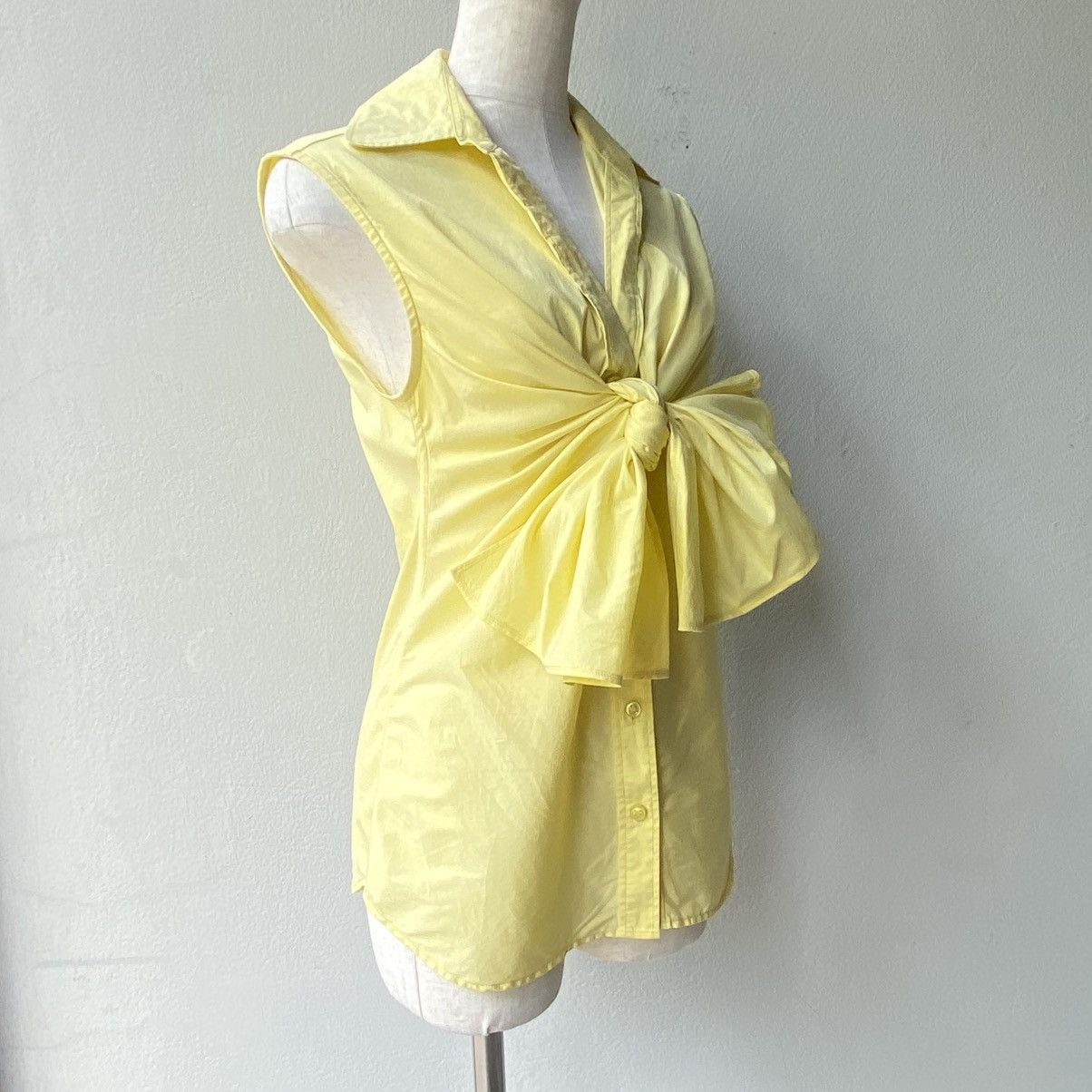 Yves Saint Laurent Yves Saint Laurent Yellow Sleeveless Tie-Front Blouse Size S / US 4 / IT 40 - 1 Thumbnail