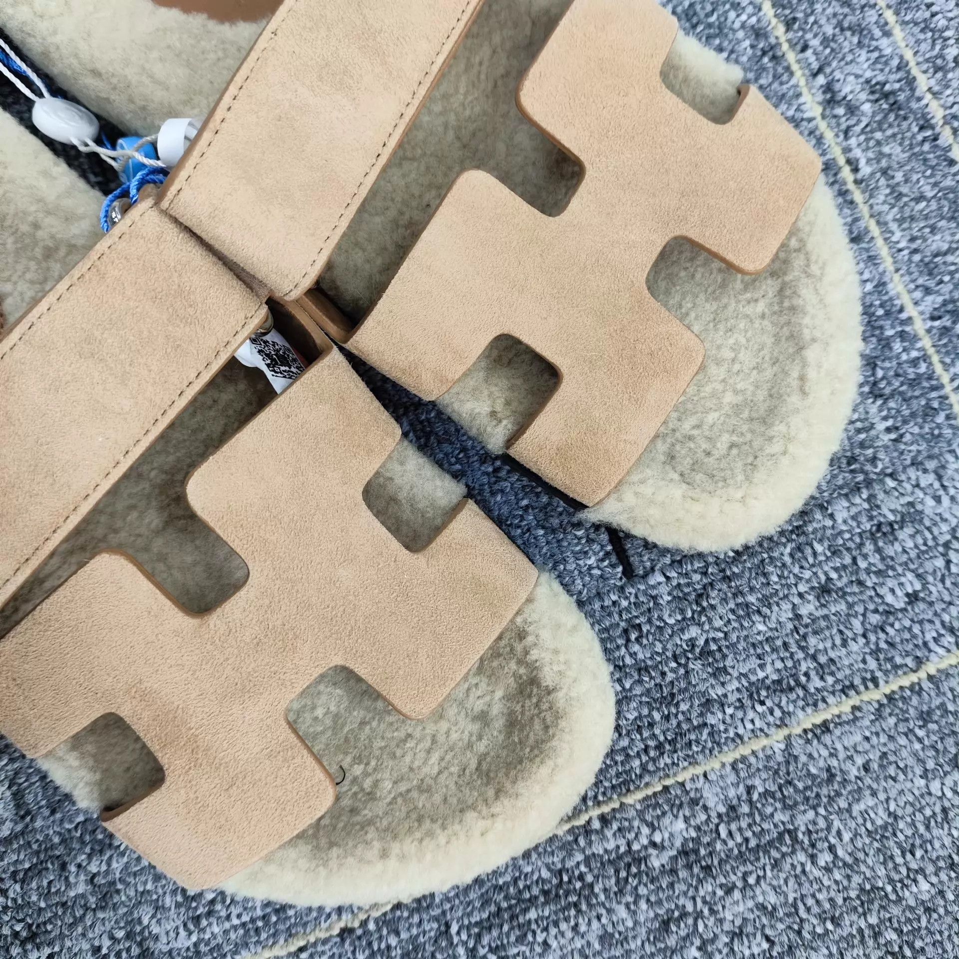 Hermes Hermès Suede Slippers Camel 36 New 260304HS18M06 Size US 5.5 / IT 35.5 - 2 Thumbnail