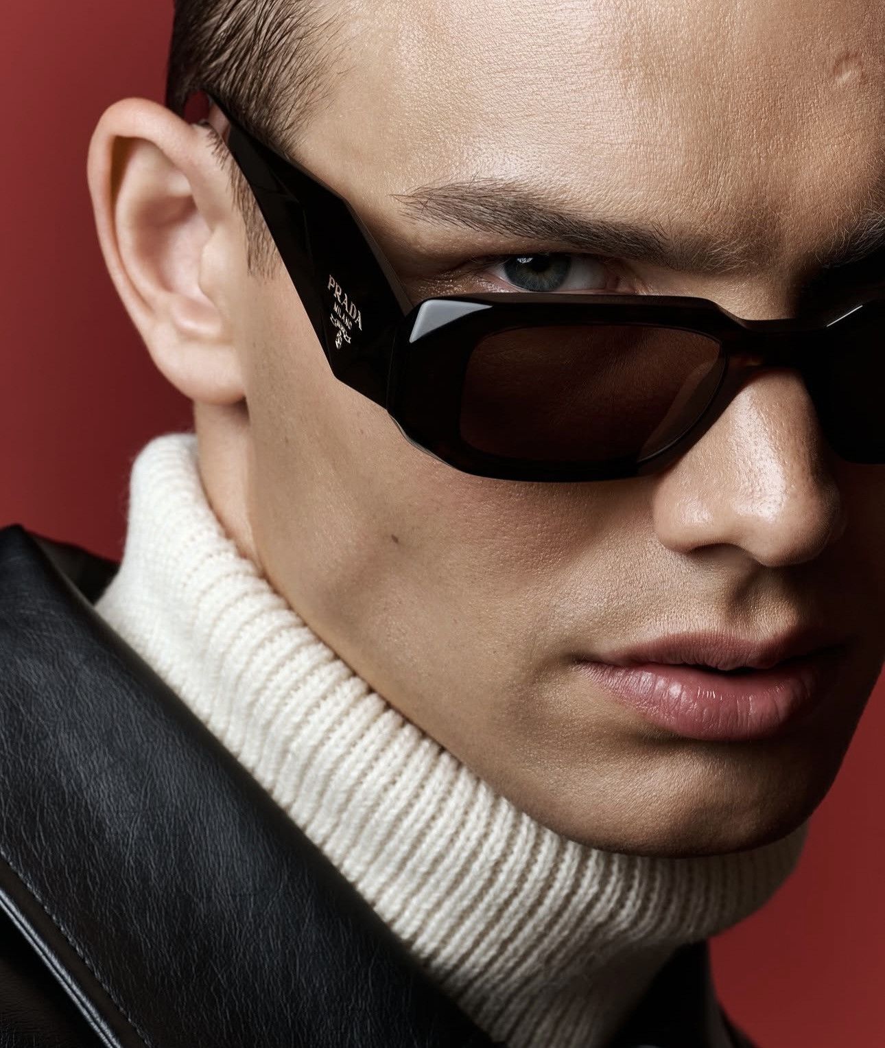 PRADA ブラック ヒール 箱付き ブラック パテントレザー ローファー | PRADA